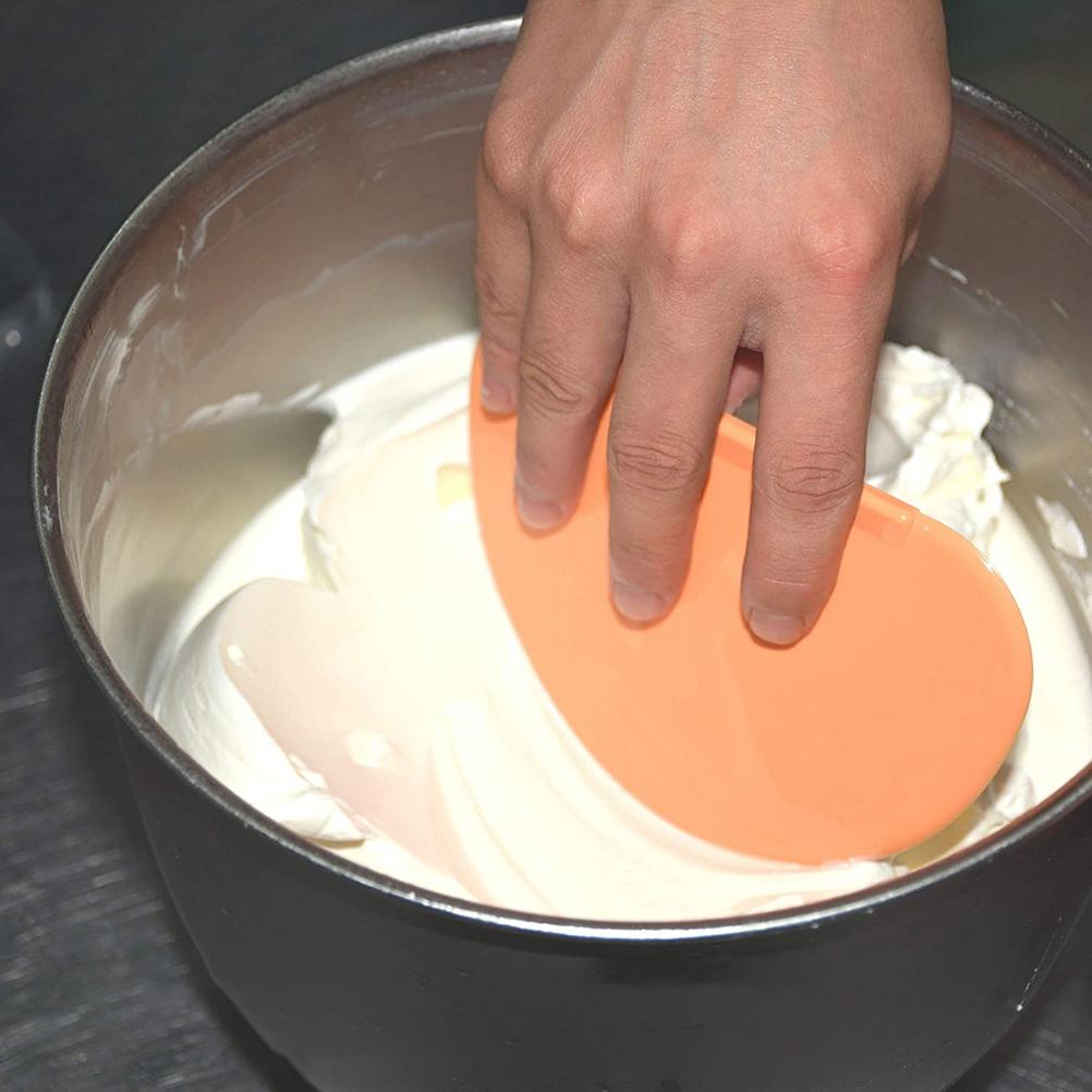 Spatola per impasto in silicone con bordo a semicerchio, livellatore per torte, raschietto per torte, tagliapasta, strumenti per la cottura
