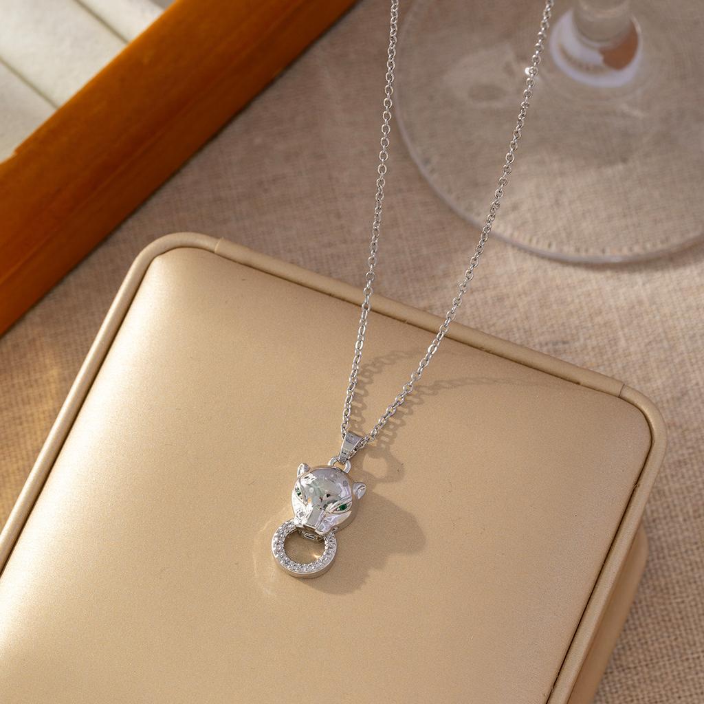 Micro Paved Titanium Steel Cross Pendant Necklace For Women Stylish Versatile Delicate Collarbone Chain