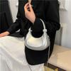 Niche Design Versatile Messenger Bag Women's 2025 Spring and Summer New Trendy Retro Portable Crescent Bag Shoulder Handbag