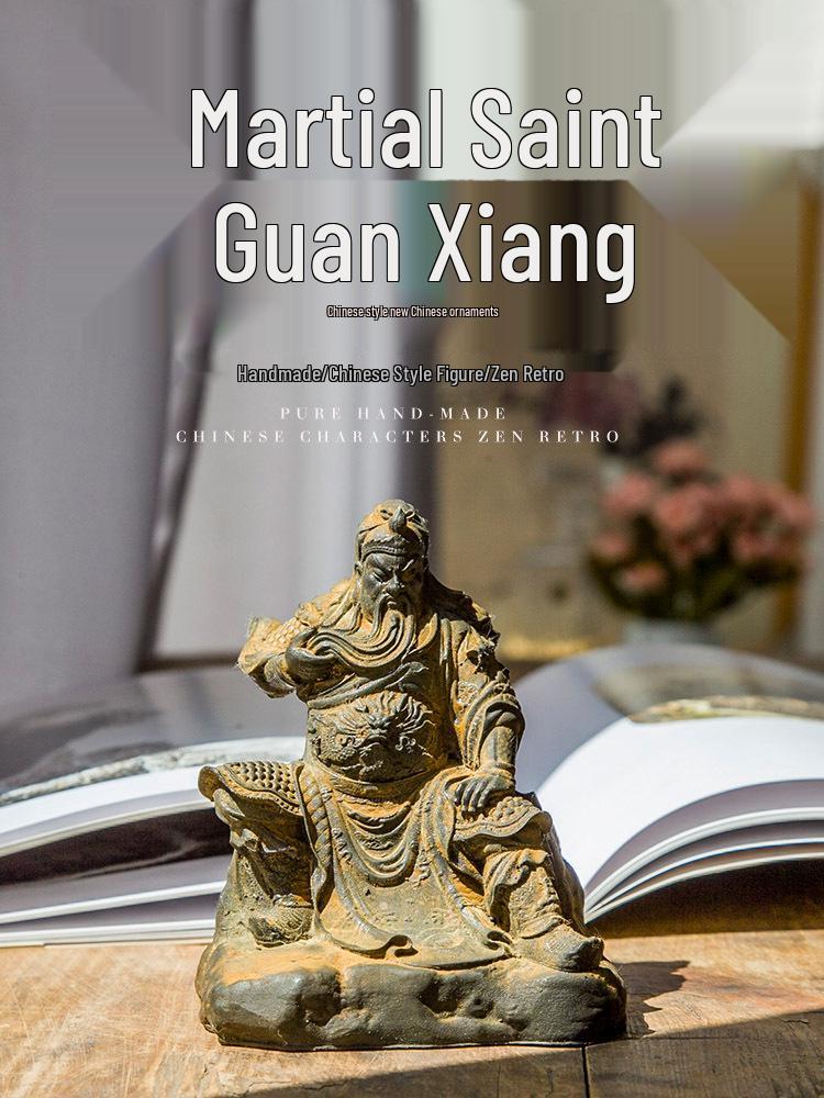 Chinese-Style Martial God Guan Yu Figure: Handmade Natural Rust Desktop Ornament for Living Room or Study