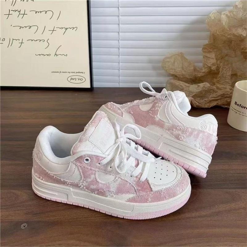 Niche skateboard shoes women's 2025 new spring student versatile casual couple ins trendy American training shoes