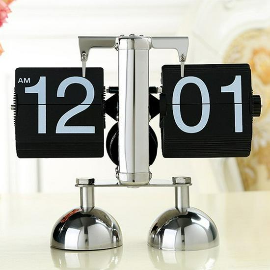 European Retro Mechanical Flip Clock - Desktop Ornament for Living Room