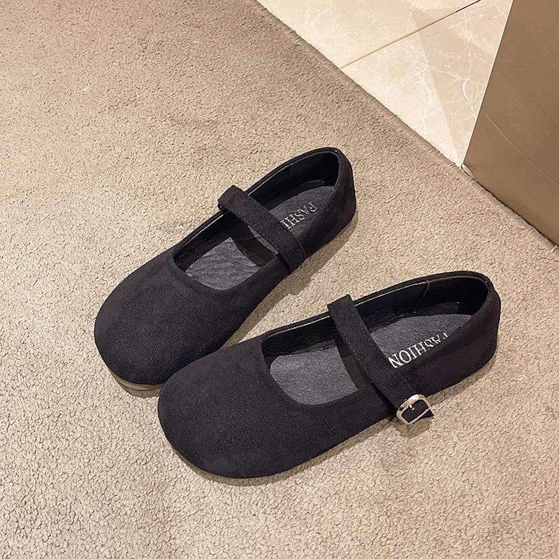 Soft-soled beanie shoes large size 2025 new French retro Mary Jane shoes women's flat-soled single shoes light mouth ballet shoes