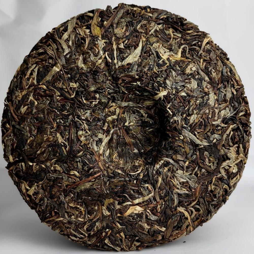 357g Raw Pu-erh Tea Cake Original Eco Ancient Tree, Simple Packaging Chinese Tea