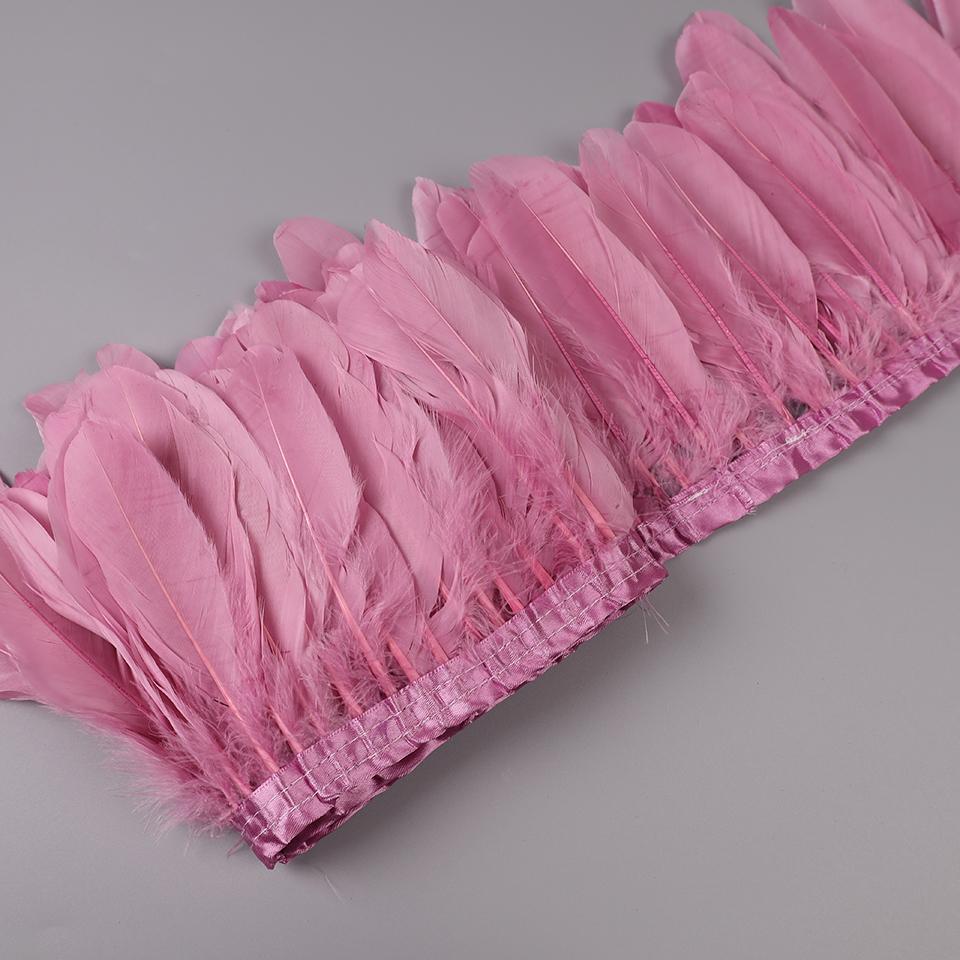 Dekoracyjne pióra gęsie na taśmie do robótek ręcznych, dekoracji karnawałowych, frędzle do ubrań, sukienek, szycia, sztuki i rzemiosła