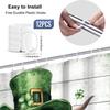 St. Patrick's Day Schottische Hochlandkuh Duschvorhang - Festivalwand Dekoriert Mit Kleeblatt Und Kleeblatt Hängend Im Wohnzimmer Und Schlafzimmer