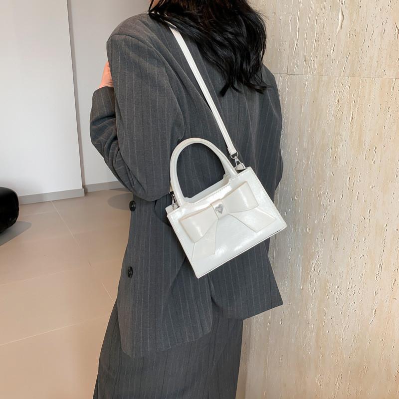 Stylish 2024 New Sweet Butterfly Knot Commute Single Shoulder Crossbody Handbag