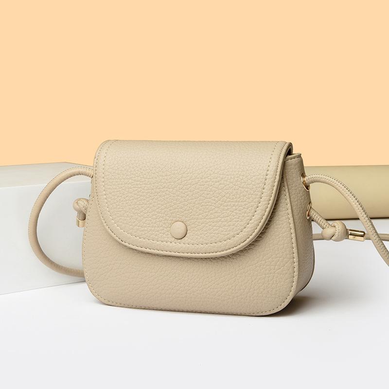 Small Bag Women's Shoulder Bag 2025 New Simple Niche Design Saddle Bag Mini Commuter Messenger Bag