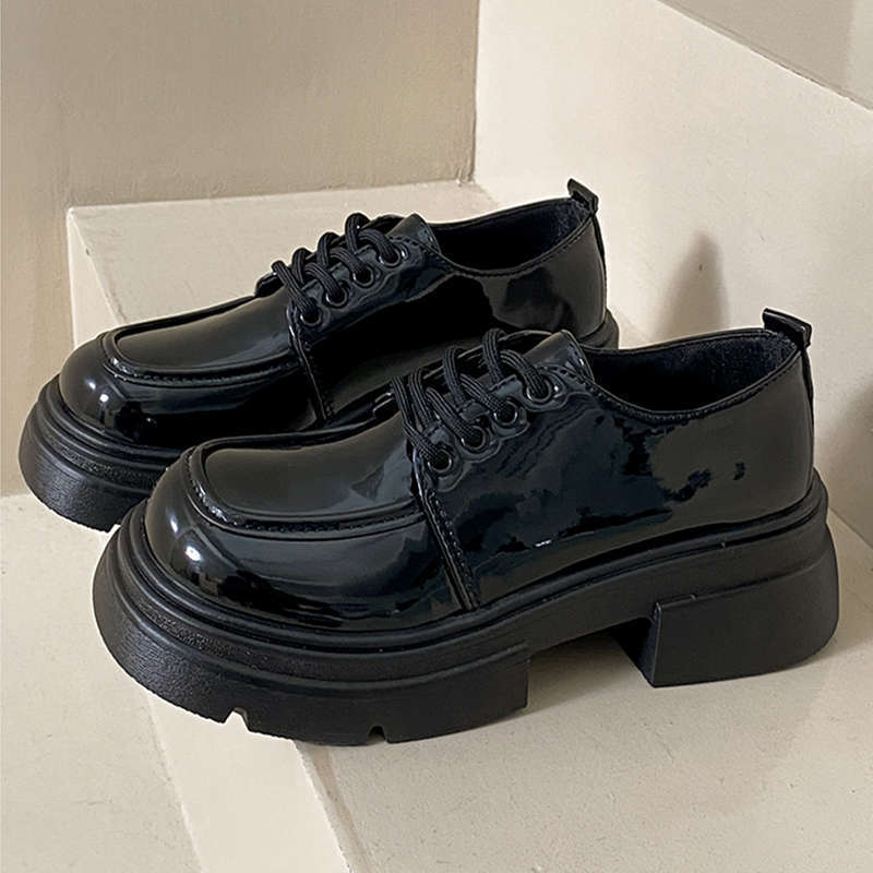 

Лоферы женские 2025 новая весна и осень женская обувь платформа ретро черный jk одинарная обувь популярный британский стиль маленькие кожаные туфли 40