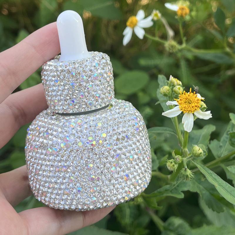 Skleněná lahvička s kapátkem s diamanty – 30ml luxusní nádobka na esenciální oleje na parfémy a péči o pleť