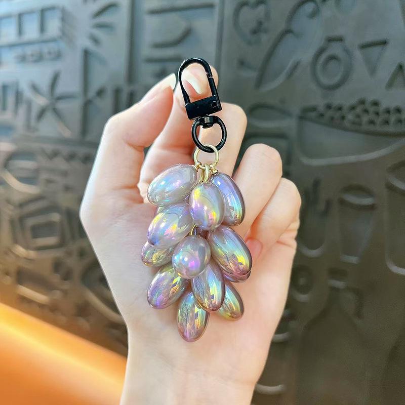 Acrylic Grape Bunch Keychain: Cute Couple Bag Charm & Creative Car Keyring for Women