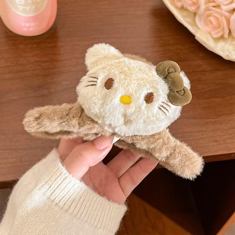Women's Plush Cartoon Shark & Bear Hair Clips - Autumn & Winter Collection