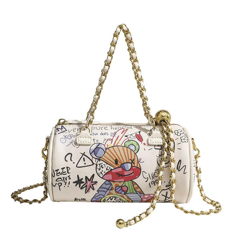 "Transshipment Pearl Fun Bear Cylinder Bag Trendy and Fashionable Crossbody Bag.