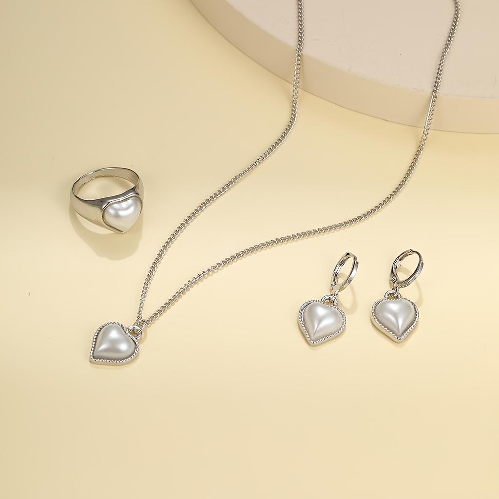 4-teiliges Damen Zirkon Set Modische und lässige künstliche Zirkon herzförmige Halskette, Ring, Ohrring Zubehörset, geeignet für