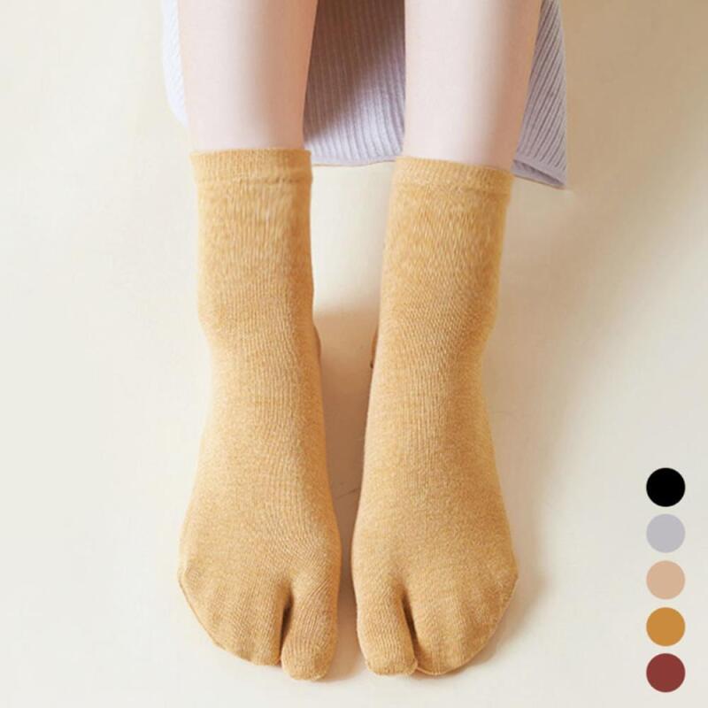 Women s 5-color plain pig s feet toe socks A32967_Mustard