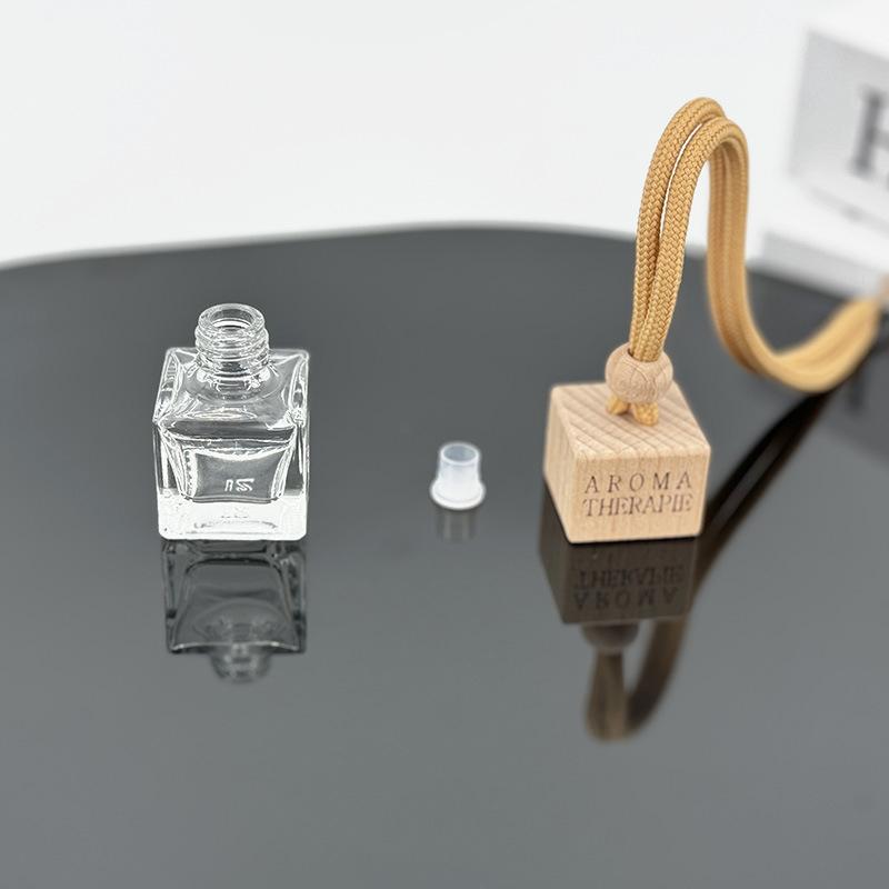 1Pcs 8Ml Diffusers Essential Oils Empty Wooden Bottle Square Lid Car Hanging Accessories Perfume Bottles Freshener Oil Diffuser