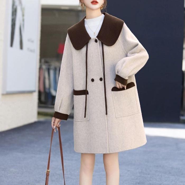 Versatile Color-Block Doll Collar Wool Coat: Korean Style, Mid-Length, Age-Reducing, Petite Loose Fit for Women (Autumn/Winter)