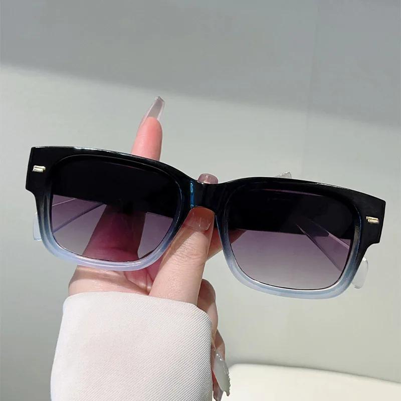 

Luxury Designer Square Sun Glasses Women For Men Vintage Punk Sun Glasses Popular Classic Rivet Jelly Eyeglasses UV400 As the photo