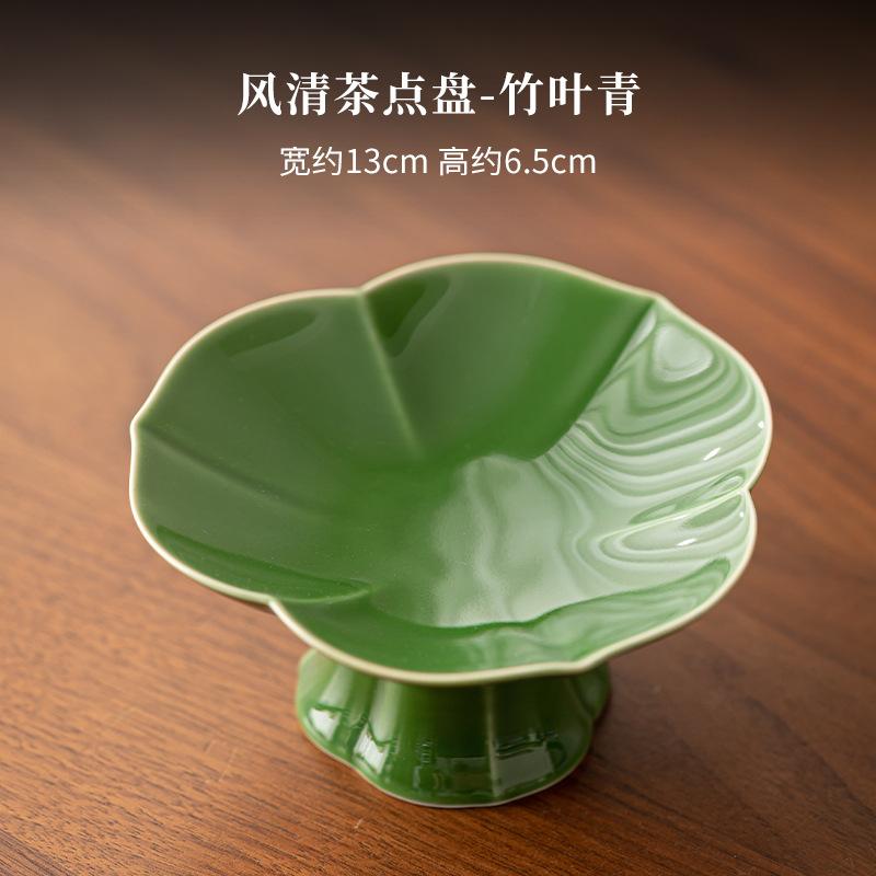 

Креативные маленькие фарфоровые фруктовые тарелки в форме лепестков цветов, роскошные обеденные тарелки для еды, тарелки для совместного использования еды, подставка для тарелок, чайный сервиз, ремесло