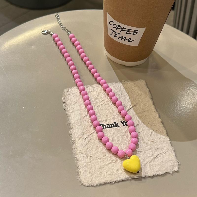 Colorful Beads Neck Chain Resin Love Heart Pendant Necklace Y2K Girls Cool Neck Chain Delicate Charms Jewelry Accessories Gifts