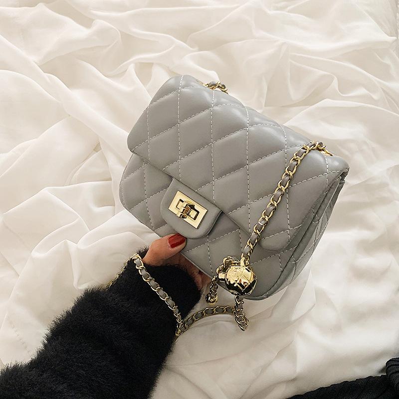 Letní nová populární všestranná dámská taška přes rameno crossbody taška diamantová mřížka řetízek módní niche jednoduchá retro