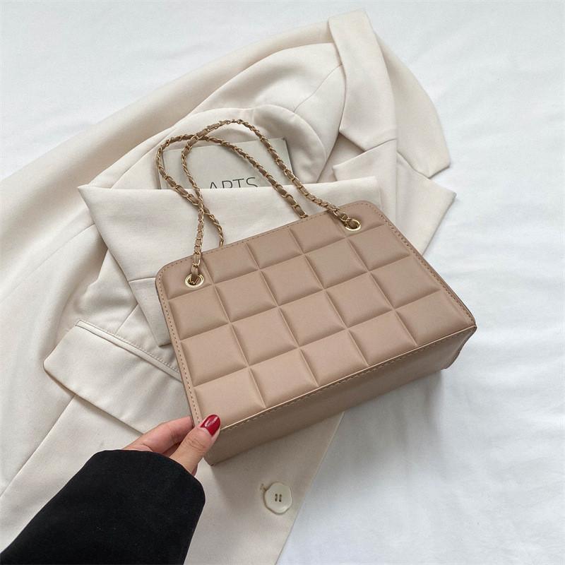 Fashionable 2023 Shoulder Bag For Women Simple Chic Small Square Crossbody Bag