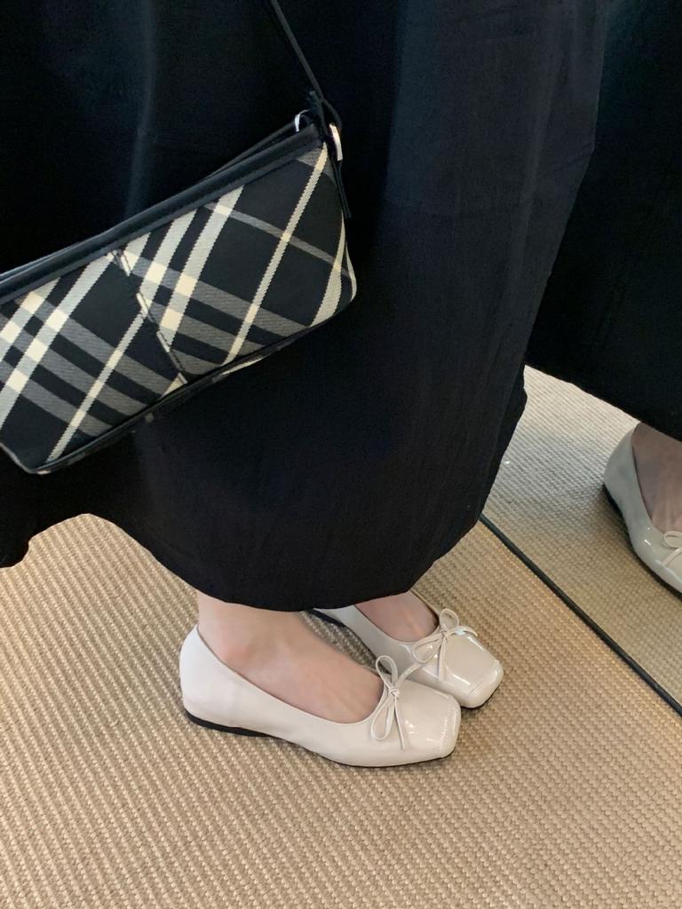 2025 French grandma shoes inner height increase shallow mouth inner height increase single shoes soft sole not tired foot bow ballet shoes