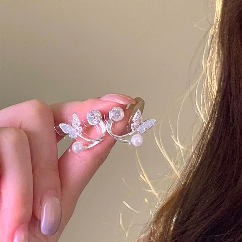 Silver needle zircon pearl butterfly earrings niche temperament versatile stud earrings fashion light luxury high sense earrings women