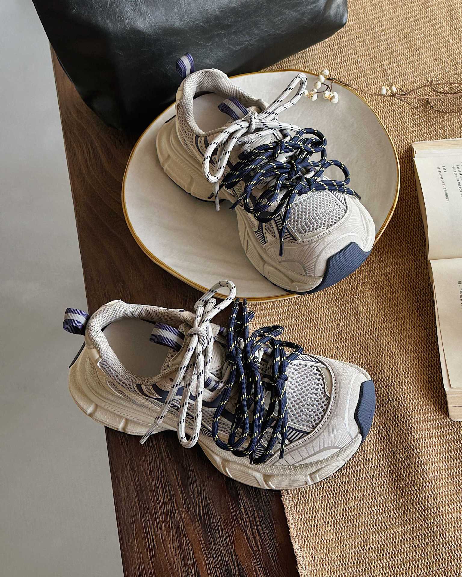 

Leather thick-soled heightening dad shoes for women s 2025 autumn new strap design breathable versatile casual sports shoes 35