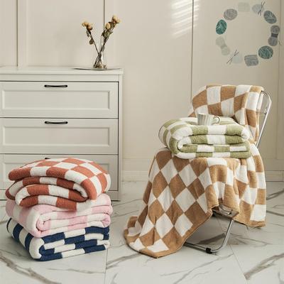 Retro Large Checkered Velvet Knitted Throw Blanket