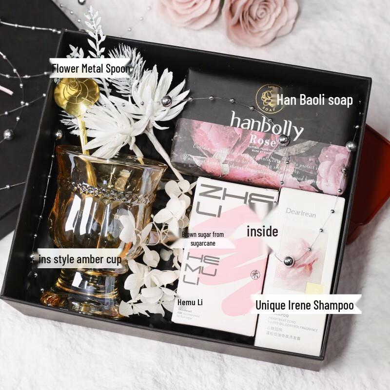Luxury Women s Day Companion Gift Set