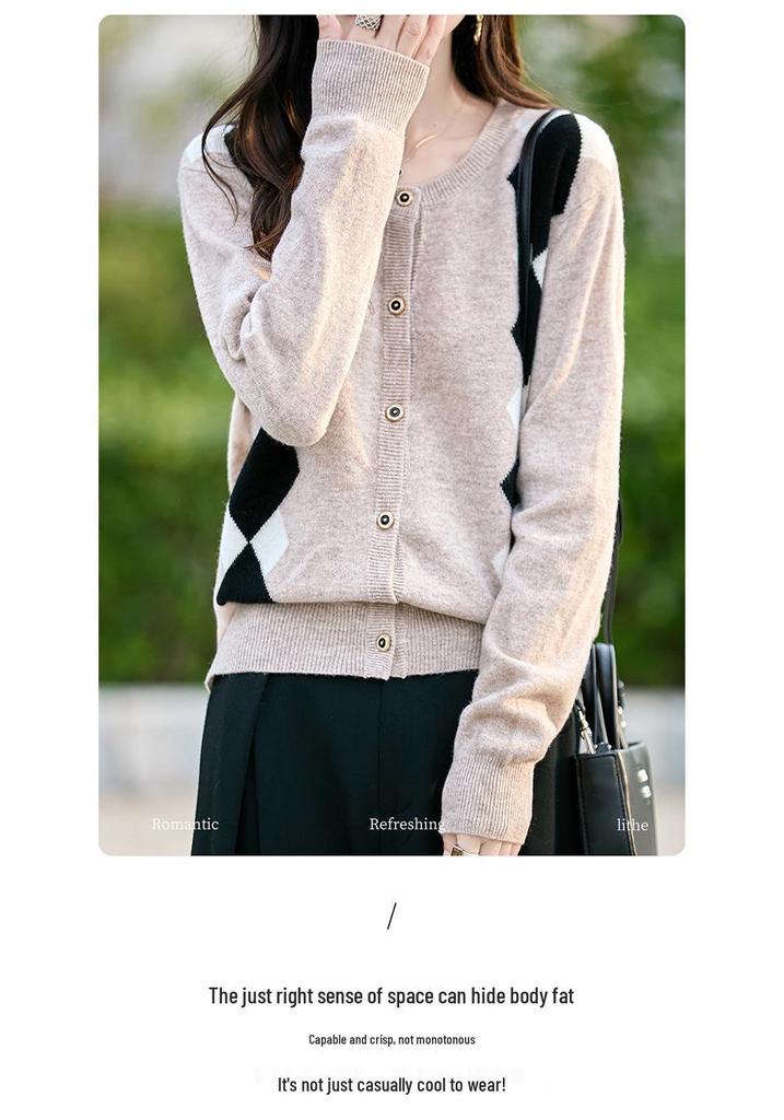 Women's Wool Color Block Diamond Cardigan, Round Neck Knit Sweater for Autumn and Winter.
