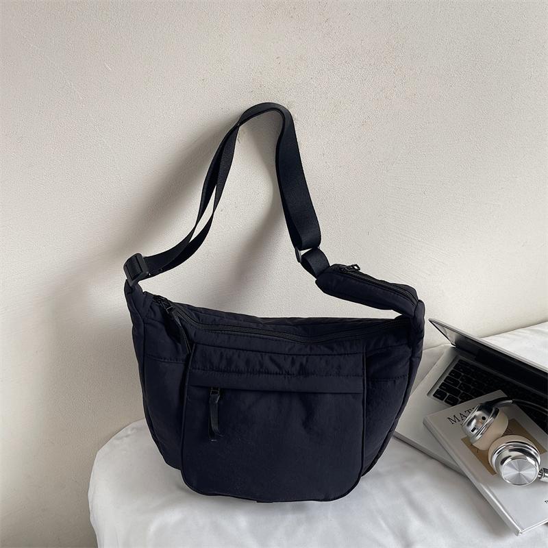 Large Capacity Solid Color Commuter Shoulder Bag Women's Crossbody Bag
