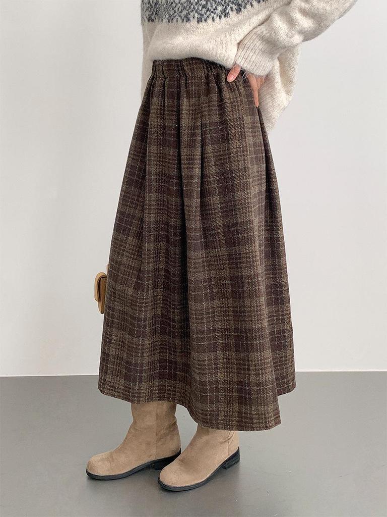Retro Wool Plaid High-Waisted A-Line Skirt for Women, Slimming Mid-Length with Wide Hem (11008)