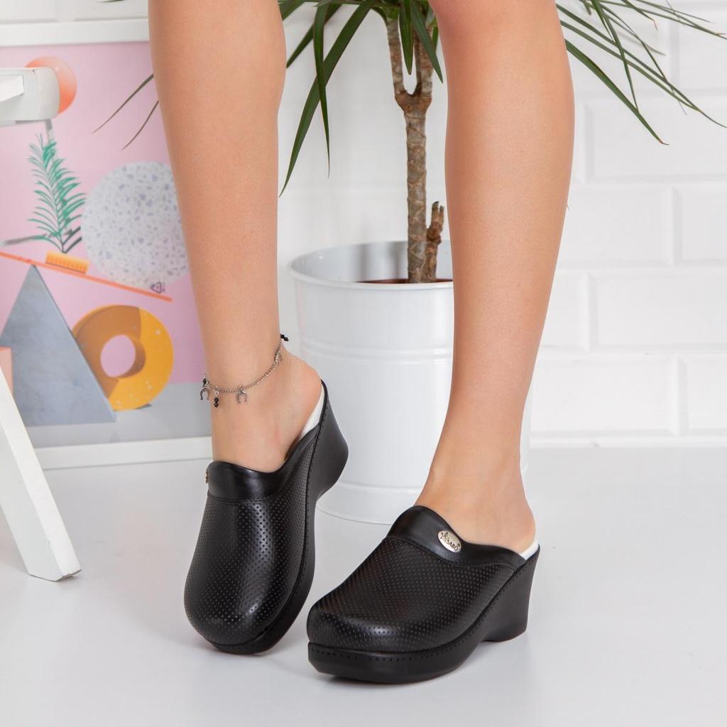 Orthopedic Women's Medical Clogs - Anti-Slip, Comfortable