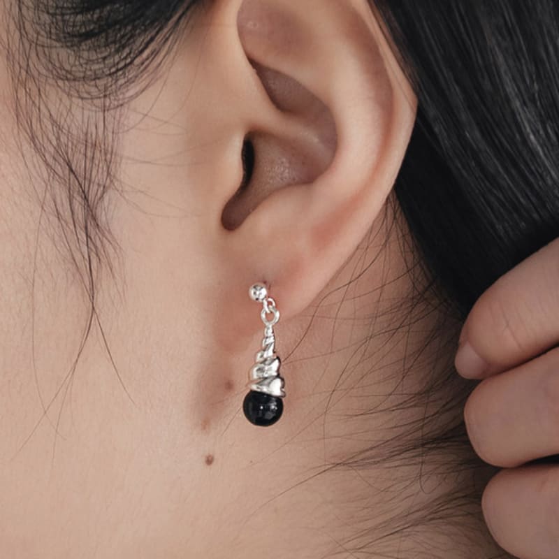 

NUDOOR Shell earring Zamano