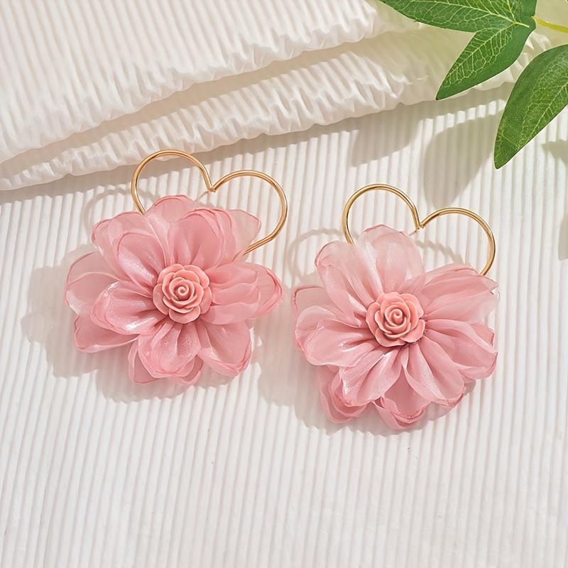 Elegant Golden Heart Flower Earrings for Women