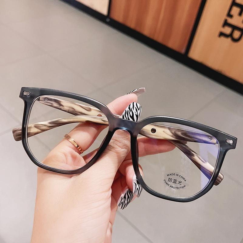 Big Square Reading Glasses Women Luxury Brand Rivet Anti Blue Light Computer Glasses Optical Prescription Eyewear