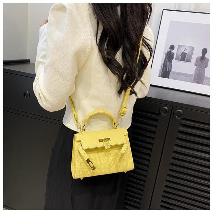 Populární dámské tašky jednobarevné Sto crossbody tašek Prémiový smysl Kabelky Dámské CLE