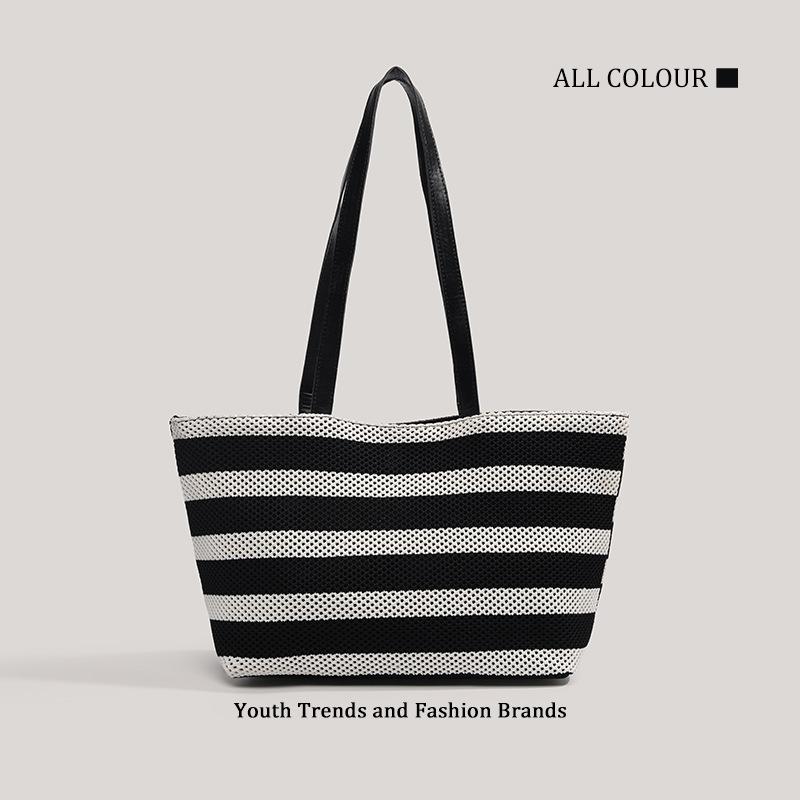 

Large capacity hollow woven tote bag Large capacity casual lazy shoulder armpit new summer handbag чёрный