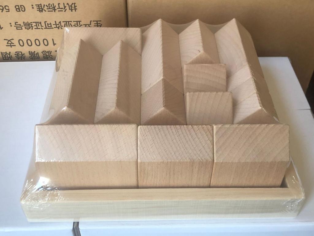 Children's Wooden Beech Small House Decoration Toys