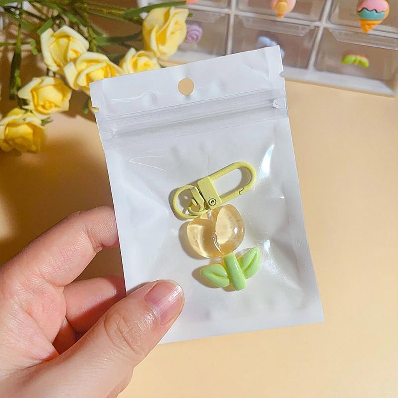 Colorful Resin Flower Keychain Charming Resin Flower Keychain with Tulips Designs for Bag Hanging Decoration
