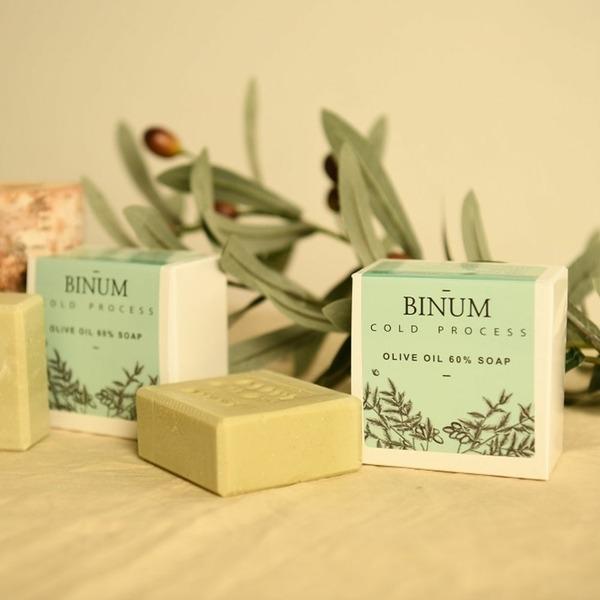 

Natural soap with rich moisturizing and refreshing effect on the skin (WB64B18)