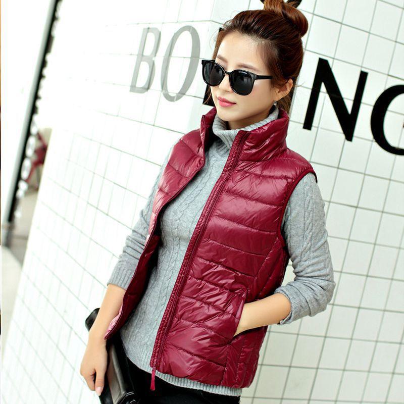 New in autumn and winter, genuine ultra-thin women's down jacket, vest, vest, vest, slender short, large size.