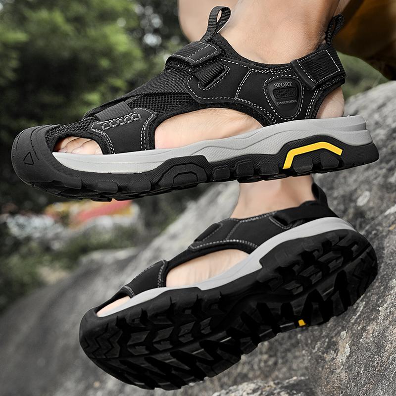 Fashion Summer New Flats Fashion Mesh Casual Sandals Men Breathable Outdoor Beach Shoes Male Luxury Sandals Mens Slip On Walking Shoes