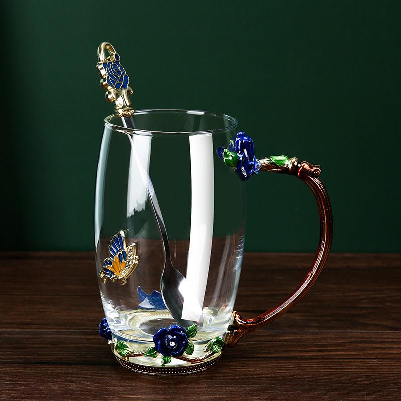 

Емальована скляна кружка з декором у вигляді троянди та метелика, з кришкою та ложкою, креативна чашка для чаю з позолоченою ручкою для подарунка та домашнього використання 350ml