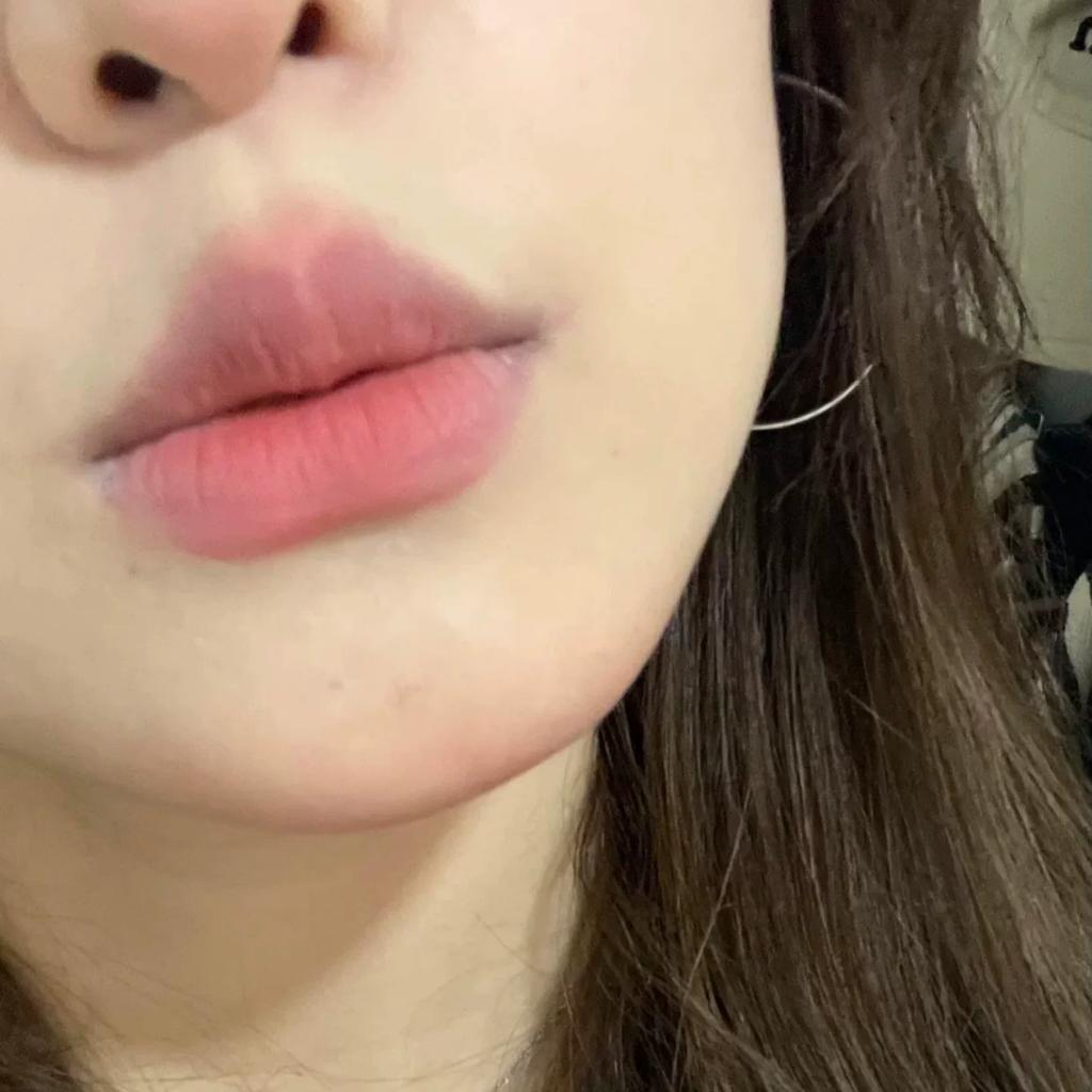 It's like Olive Skin. Its Life Is Lip Lacquer! Smoked Taro Low Saturated Lip Mud Dry Rose Smoke Purple Lipstick