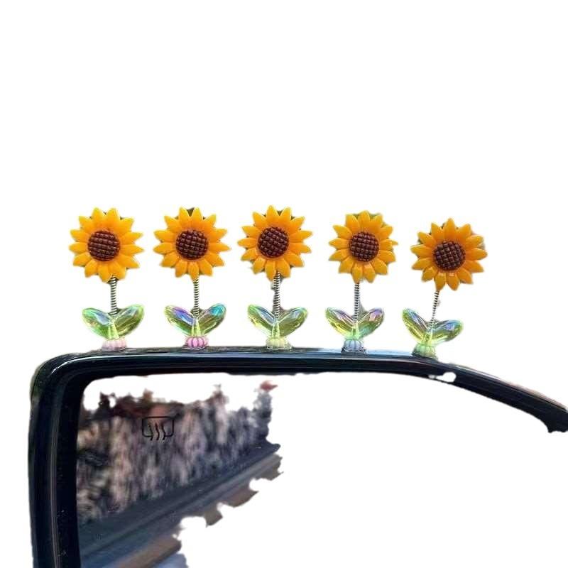 5PCS Cute Shaking Head Sunflower Car Shaking Head Ornament Cure Fresh Flower Car Center Console Rearview Mirror Ornament
