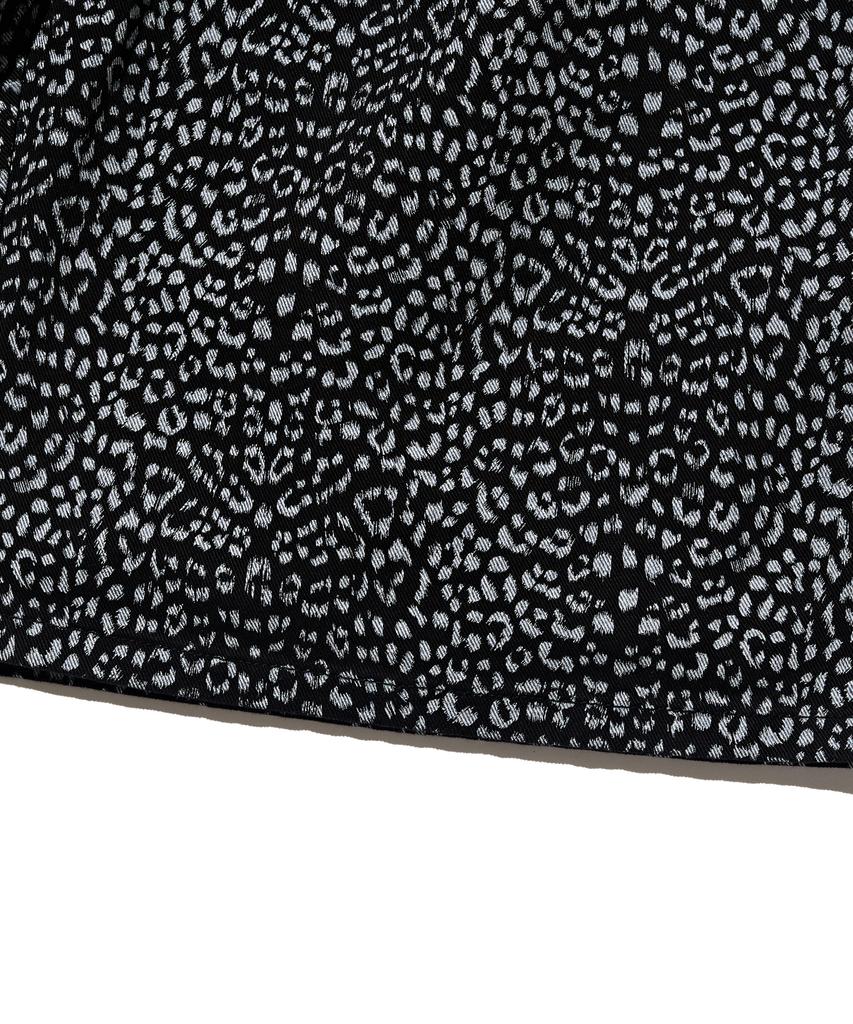 CARGOBROS Leopard Pattern Bermuda Shorts (Black)