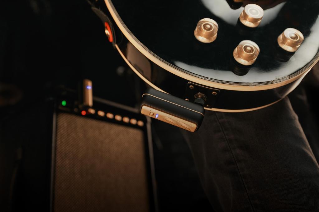 Positive Grid Spark LINK Gitarre Kabellos 20m Schnellladung für Zwei Geräte Latenz 6 Stunden Kontinuierliches Rotationssystem, 4-Kanal, Kompakt, 2,4GHz